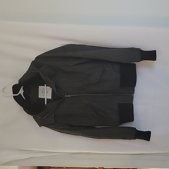 HM Jacket - Picture 2 of 4